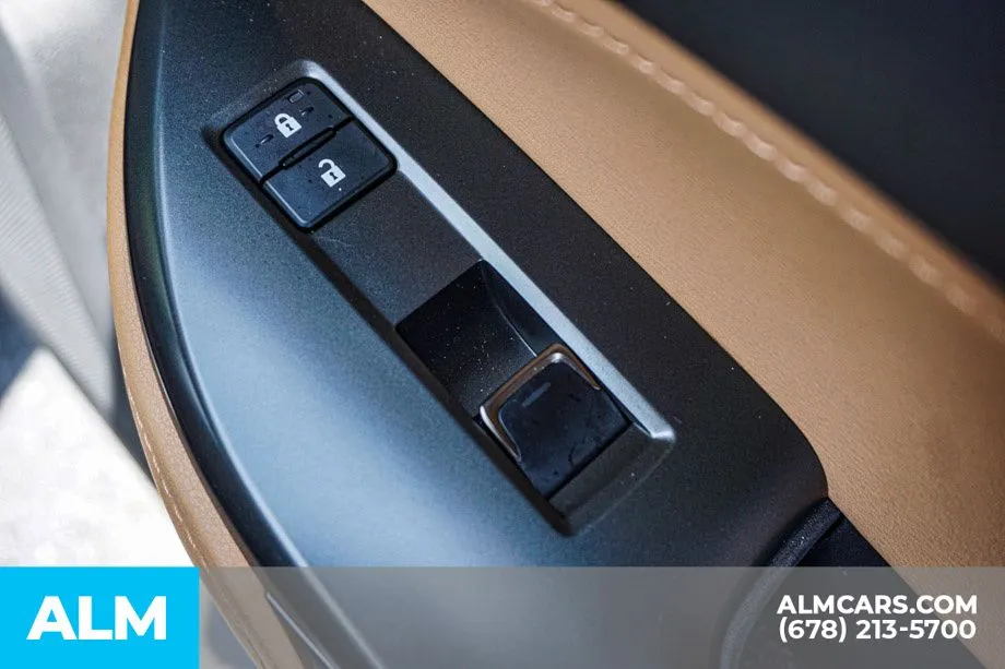 2025 Lexus NX 250 - Photo 54