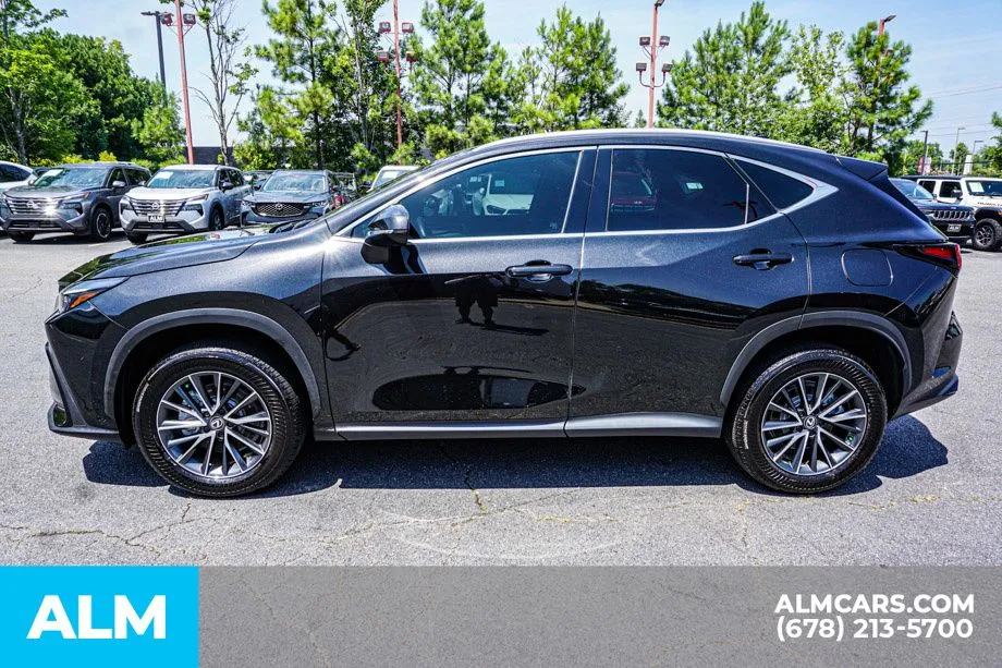 2025 Lexus NX 250 - Photo 7