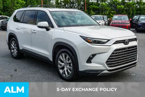 More photos of 2024 Toyota Grand Highlander XLE at ALM Kennesaw, GA