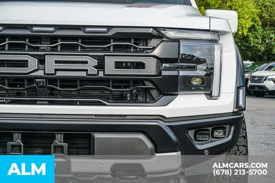 2025 Ford F-150 Raptor - Photo 11