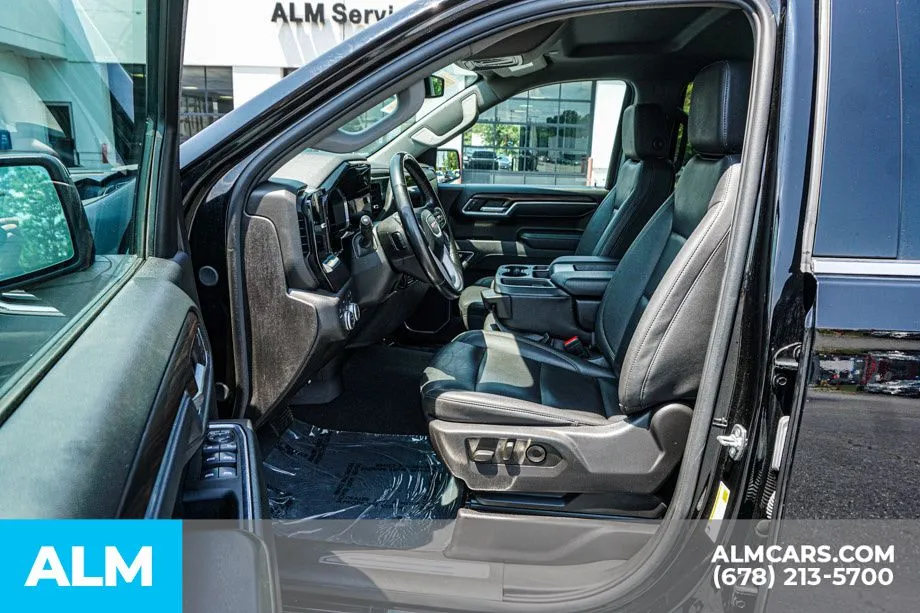 2025 GMC Sierra 1500 SLT - Photo 18