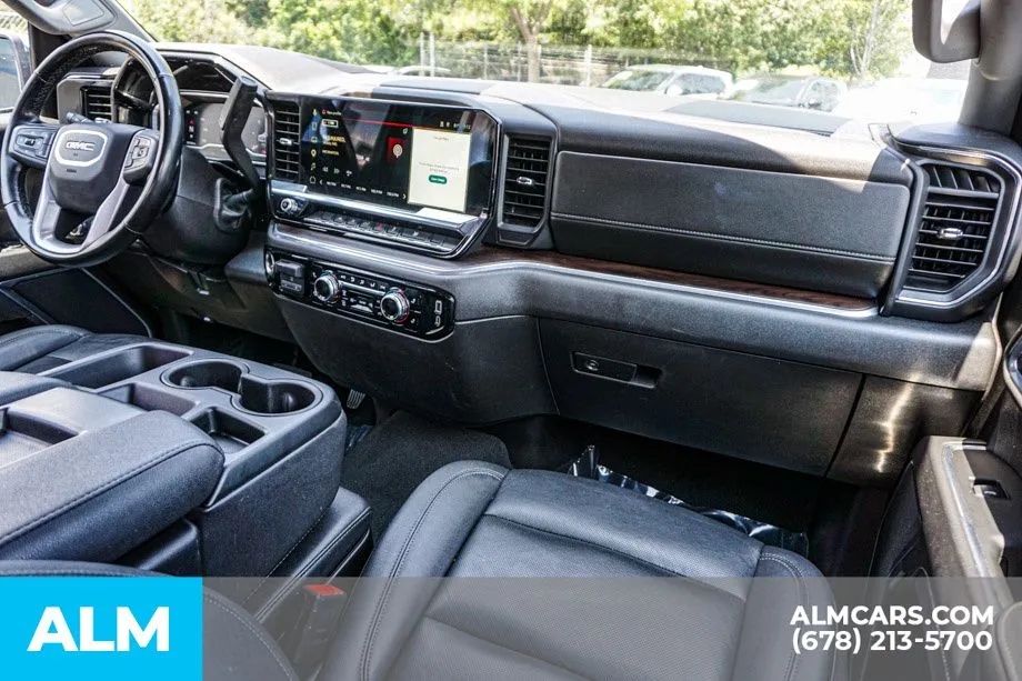 2025 GMC Sierra 1500 SLT - Photo 23
