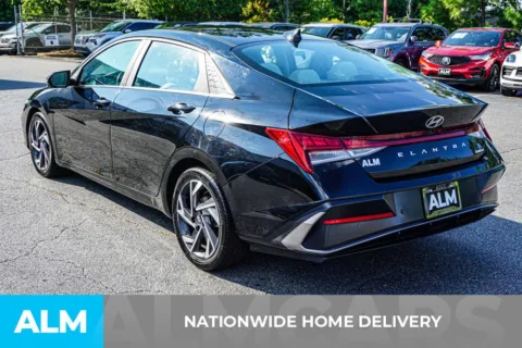 More photos of 2024 Hyundai Elantra Limited at ALM Kennesaw, GA