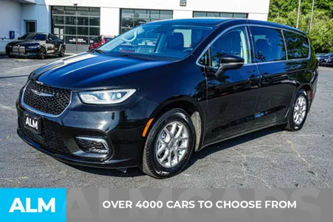 Photos of 2023 Chrysler Pacifica Touring L for sale in Kennesaw, GA at ALM Kennesaw