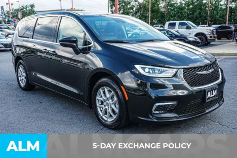 Another view of 2023 Chrysler Pacifica Touring L for sale in Kennesaw, GA at ALM Kennesaw