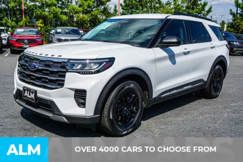 Photos of 2025 Ford Explorer Active for sale in Kennesaw, GA at ALM Kennesaw