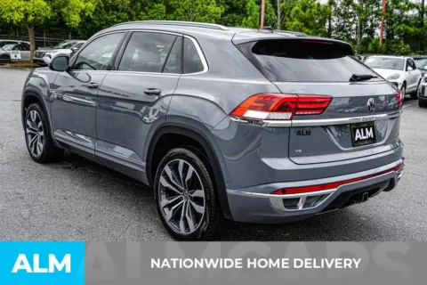 More photos of 2022 Volkswagen Atlas Cross Sport 3.6L V6 SEL Premium R-Line at ALM Kennesaw, GA