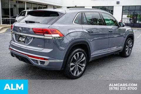 More photos of 2022 Volkswagen Atlas Cross Sport 3.6L V6 SEL Premium R-Line at ALM Kennesaw, GA
