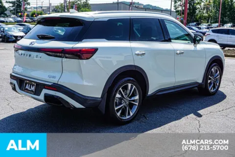 More photos of 2023 INFINITI QX60 LUXE at ALM Kennesaw, GA