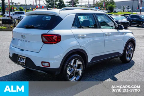 More photos of 2025 Hyundai Venue SEL at ALM Kennesaw, GA