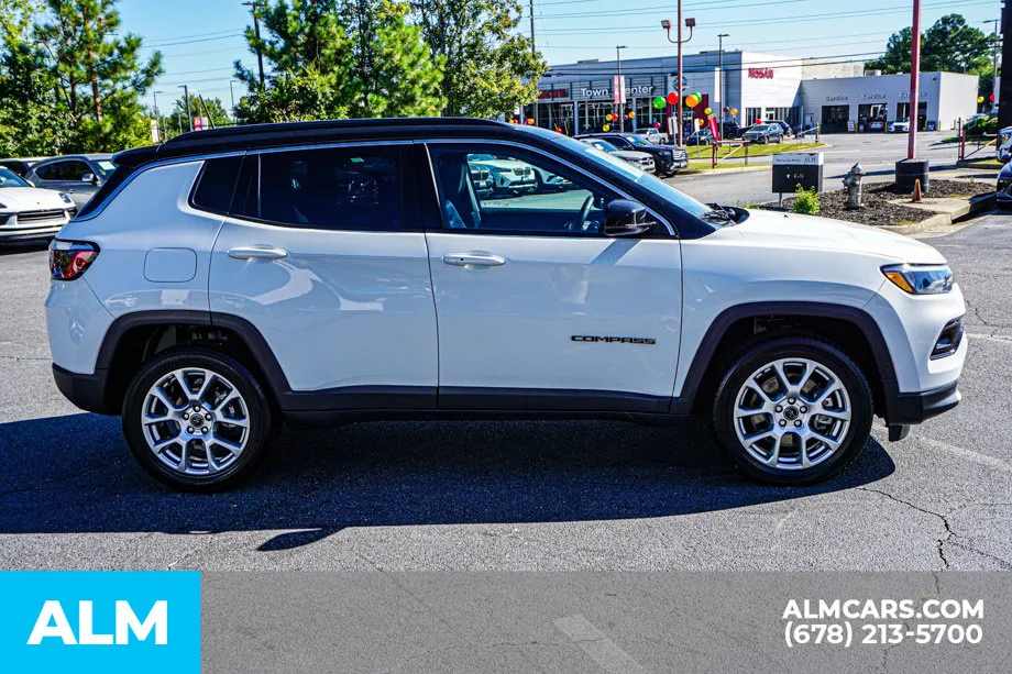 2025 Jeep Compass Limited - Photo 8