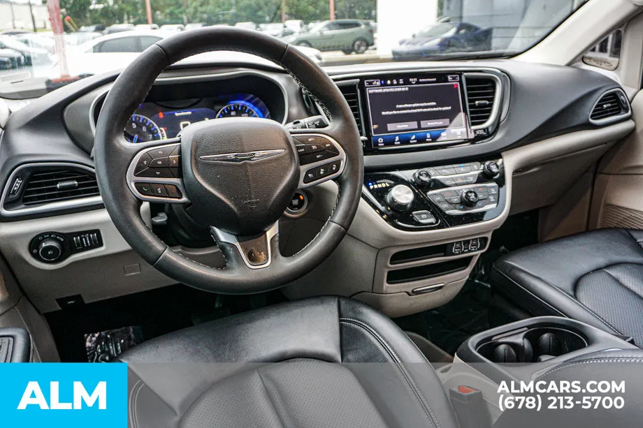 2024 Chrysler Pacifica Touring L - Photo 28