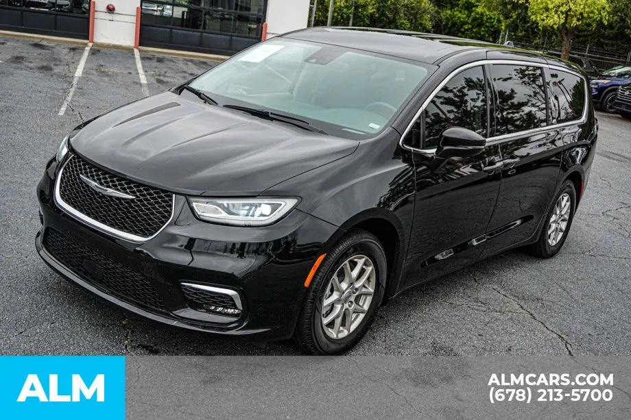 2024 Chrysler Pacifica Touring L - Photo 14