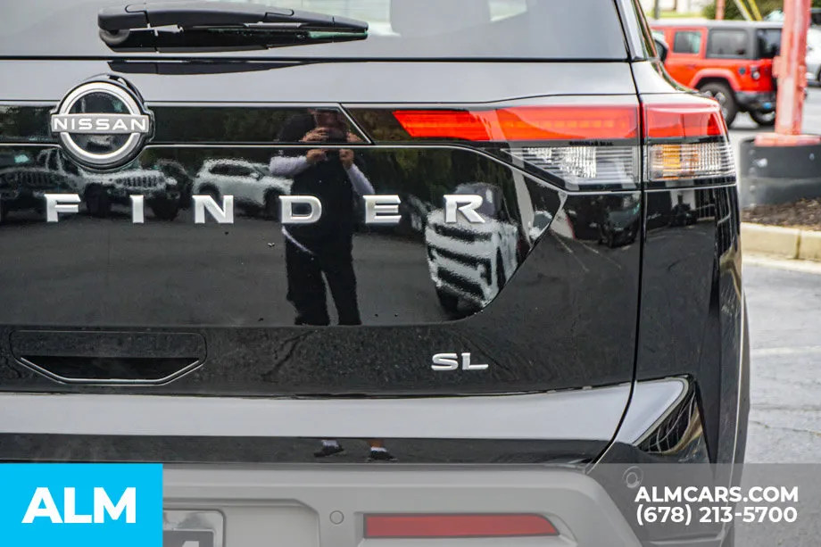 2025 Nissan Pathfinder SL - Photo 12
