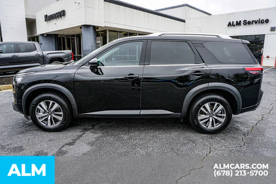 2025 Nissan Pathfinder SL - Photo 6