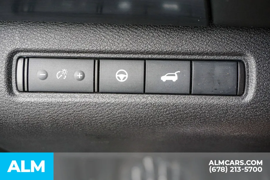 2025 Nissan Pathfinder SL - Photo 46