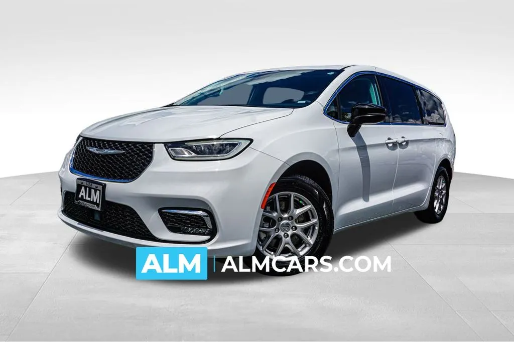 White 2024 Chrysler Pacifica Touring L for sale in Kennesaw, GA