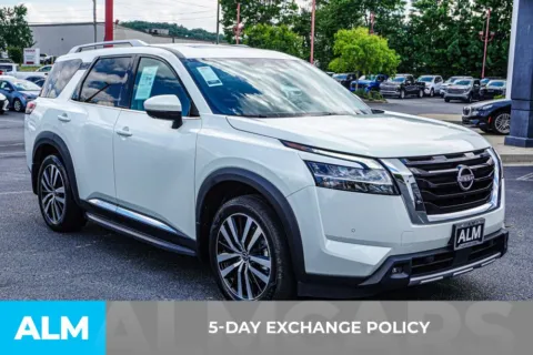 More photos of 2023 Nissan Pathfinder Platinum at ALM Kennesaw, GA
