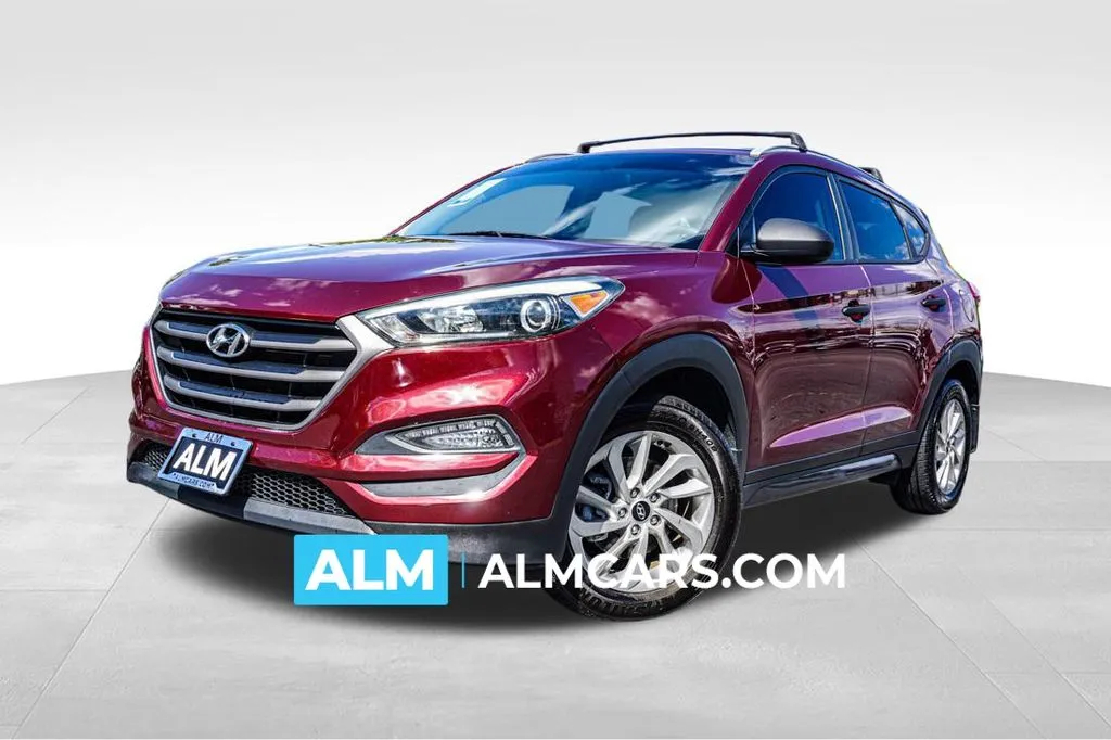 Red 2016 Hyundai Tucson SE for sale in Kennesaw, GA