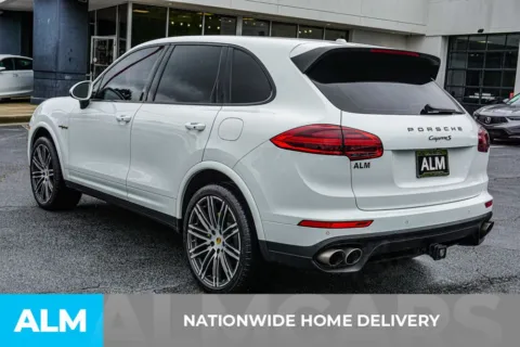More photos of 2017 Porsche Cayenne E-Hybrid S Platinum Edition at ALM Kennesaw, GA
