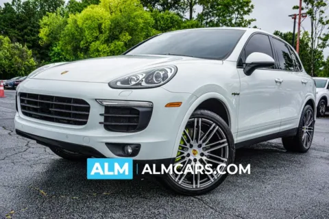 White 2017 Porsche Cayenne E-Hybrid S Platinum Edition for sale in Kennesaw, GA