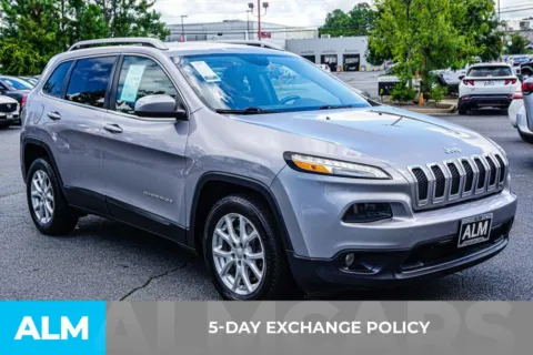 More photos of 2017 Jeep Cherokee Latitude at ALM Kennesaw, GA