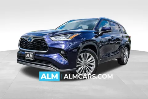 Blue 2023 Toyota Highlander Hybrid Platinum for sale in Kennesaw, GA