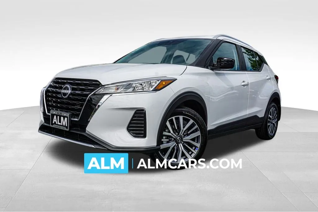 White 2023 Nissan Kicks SV for sale in Kennesaw, GA