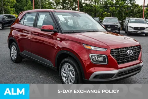 More photos of 2025 Hyundai Venue SE at ALM Kennesaw, GA