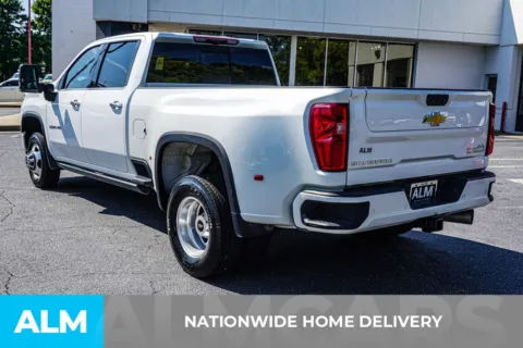 More photos of 2022 Chevrolet Silverado 3500HD High Country at ALM Kennesaw, GA