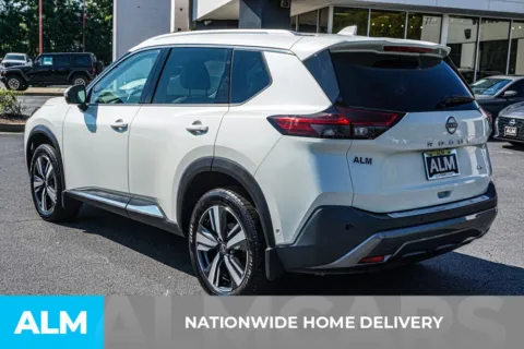 More photos of 2022 Nissan Rogue SL at ALM Kennesaw, GA