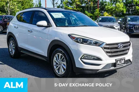 More photos of 2016 Hyundai Tucson Limited at ALM Kennesaw, GA