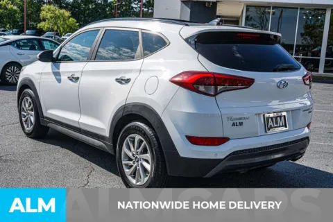 More photos of 2016 Hyundai Tucson Limited at ALM Kennesaw, GA