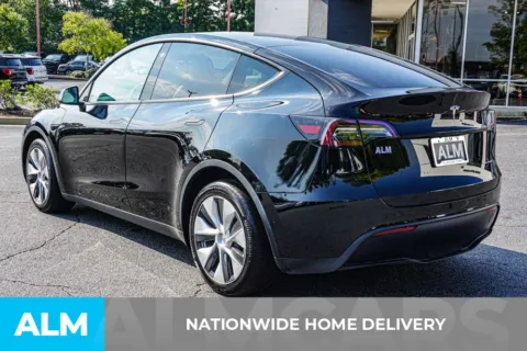 More photos of 2022 Tesla Model Y Long Range at ALM Kennesaw, GA