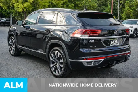 More photos of 2021 Volkswagen Atlas Cross Sport 3.6L V6 SEL Premium R-Line at ALM Kennesaw, GA