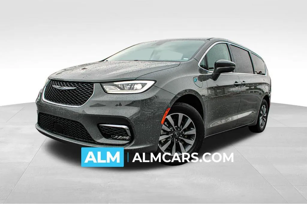 2022 Chrysler Pacifica Hybrid Touring L for sale in Kennesaw, GA