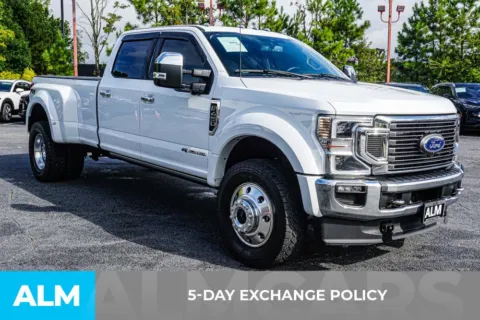 More photos of 2022 Ford F-450SD Lariat at ALM Kennesaw, GA