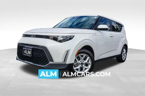 White 2023 Kia Soul LX for sale in Kennesaw, GA