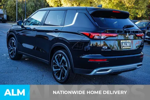 More photos of 2024 Mitsubishi Outlander SE at ALM Kennesaw, GA