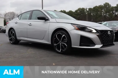More photos of 2025 Nissan Altima 2.5 SR at ALM Gwinnett, GA