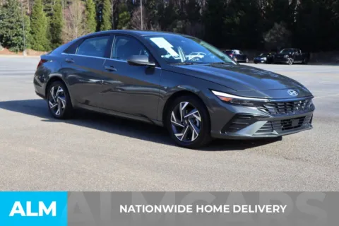 More photos of 2025 Hyundai Elantra Limited at ALM Gwinnett, GA