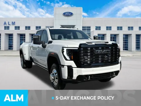 More photos of 2025 GMC Sierra 3500HD Denali Ultimate at ALM Gwinnett, GA