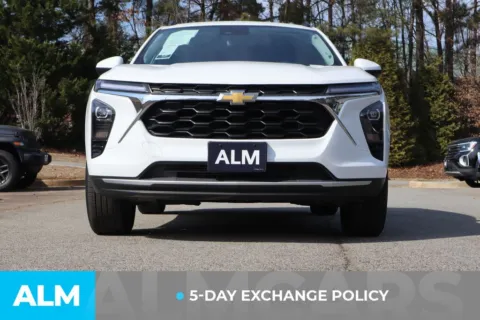 More photos of 2025 Chevrolet Trax LT at ALM Gwinnett, GA