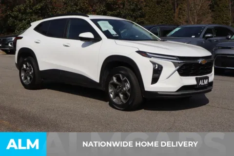 More photos of 2025 Chevrolet Trax LT at ALM Gwinnett, GA