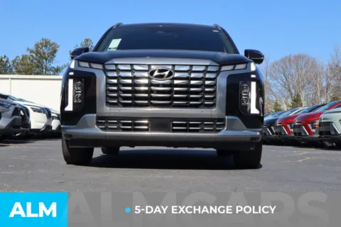 More photos of 2023 Hyundai Palisade Calligraphy at ALM Gwinnett, GA