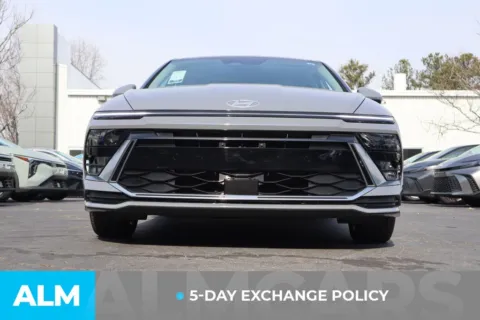 More photos of 2024 Hyundai Sonata SEL at ALM Gwinnett, GA