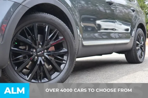 Photos of 2022 Kia Telluride SX for sale in Duluth, GA at ALM Gwinnett