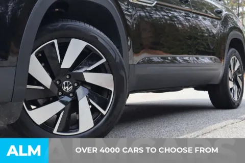 Photos of 2024 Volkswagen Atlas Cross Sport 2.0T SE w/Technology for sale in Duluth, GA at ALM Gwinnett