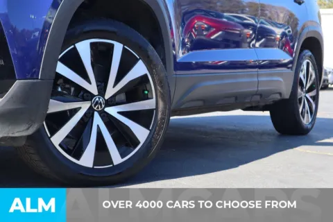 Photos of 2024 Volkswagen Taos 1.5T SE for sale in Duluth, GA at ALM Gwinnett