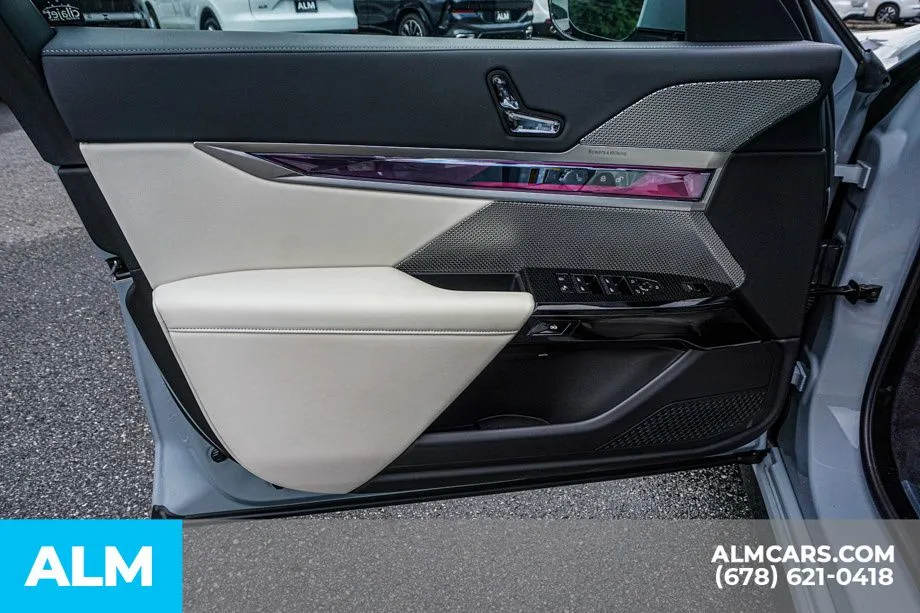 2024 BMW 7 Series 760i - Photo 52